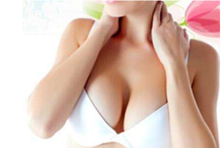 乳房下垂矫正价格贵吗(乳房下垂矫正使乳房更美观)